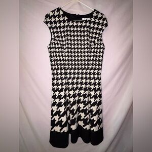 London Times Black and White Houndstooth Midi Dress